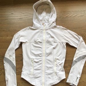 lululemon jacket. Size 2. White zip up.